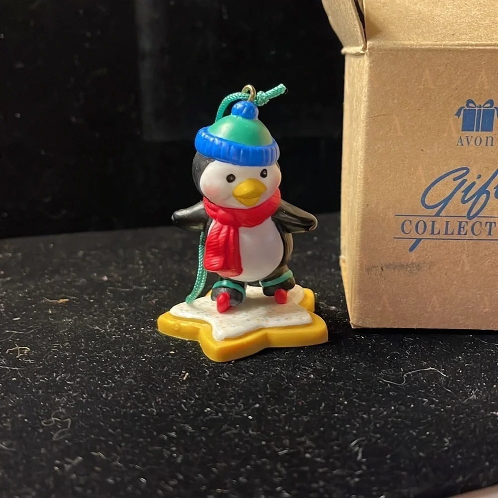 Avon Vintage Collectible “Frosty Treats Ornament” Penguin on a Cookie